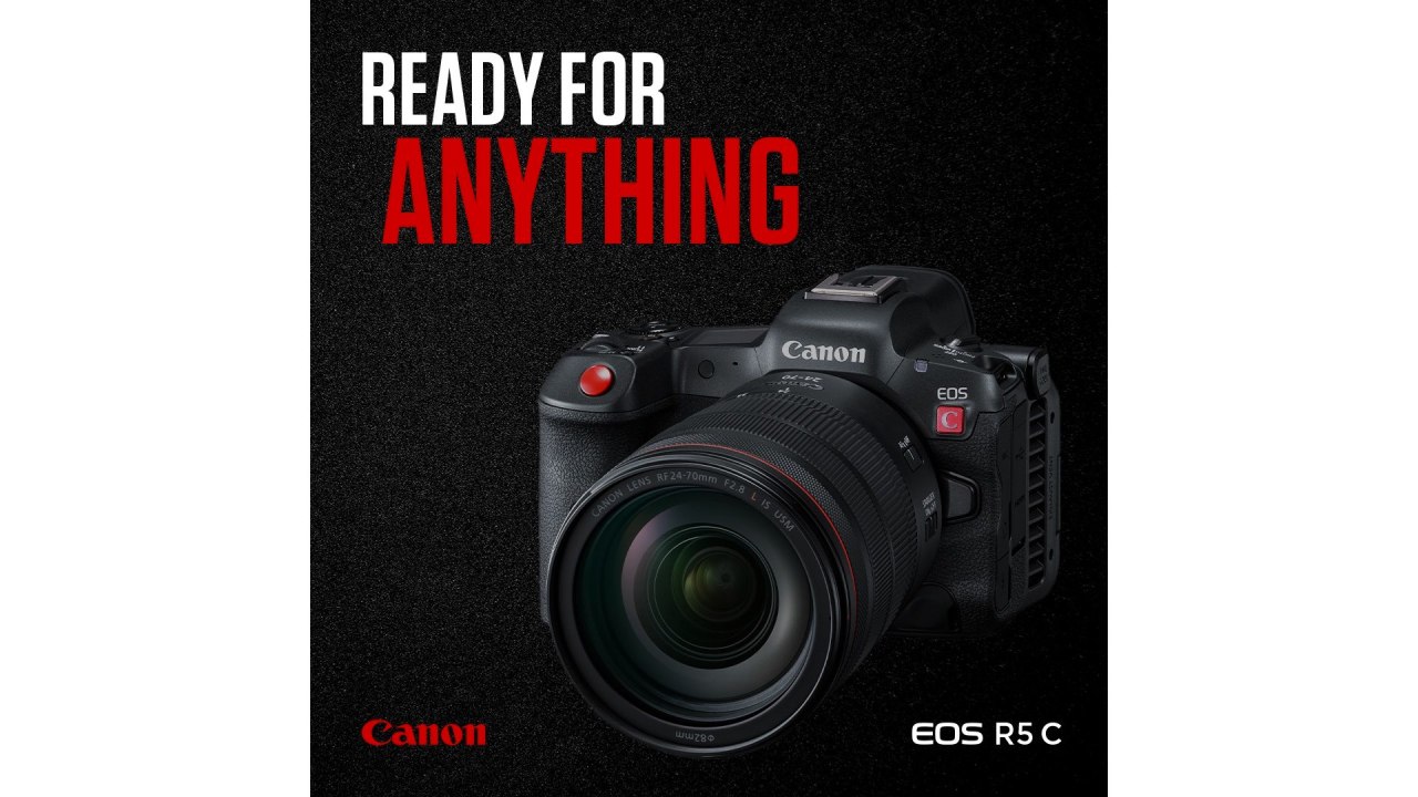 Prêt à tout avec le Canon EOS R5 C. Notez le dos épaissi